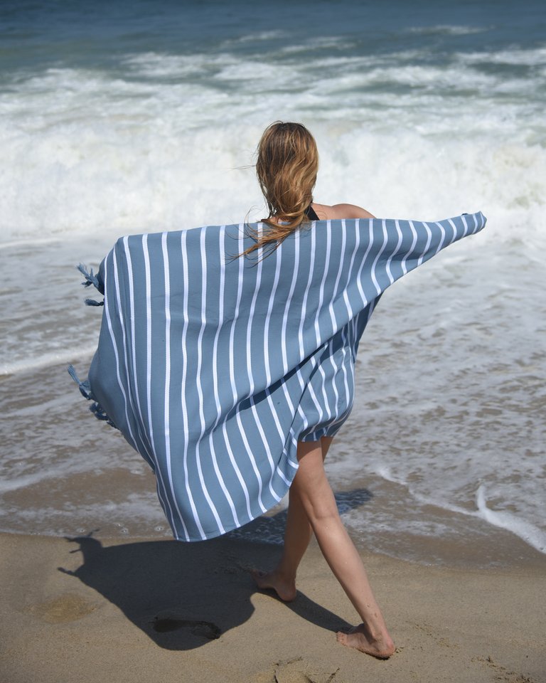 Livia Peshtemal Beach Towel - Navy Blue