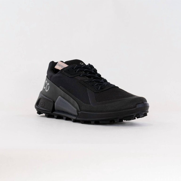 Women's Biom 2.1 Gore-Tex Low Sneakers In Black/dark Shadow