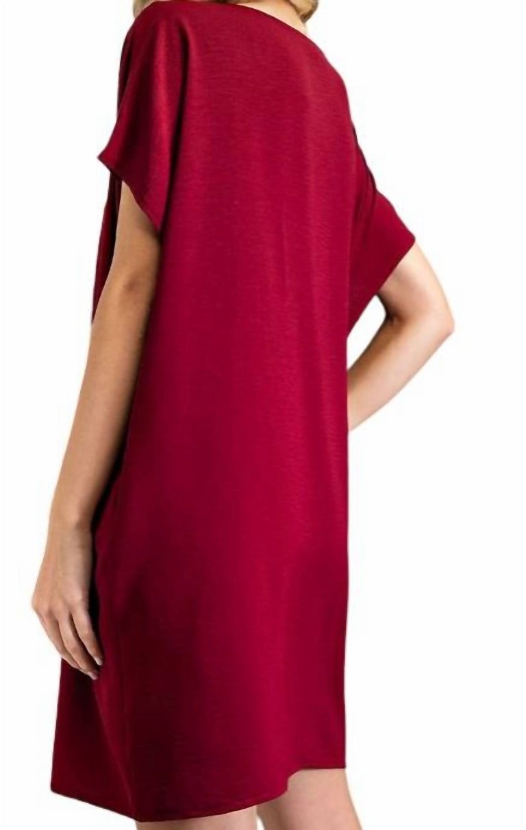Short Sleeve V-Neck Dress With Pockets Plus
