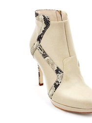 Deia Bootie - Latte/Ivory