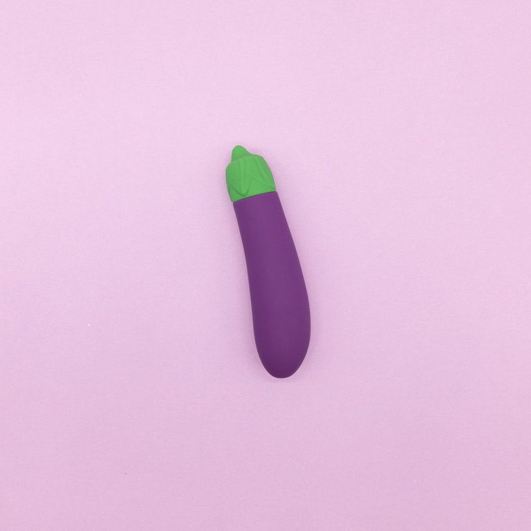 Eggplant Emojibator™