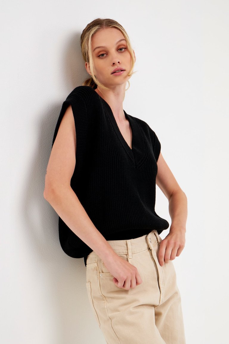 Throw On Solid Sweater Vest - Black