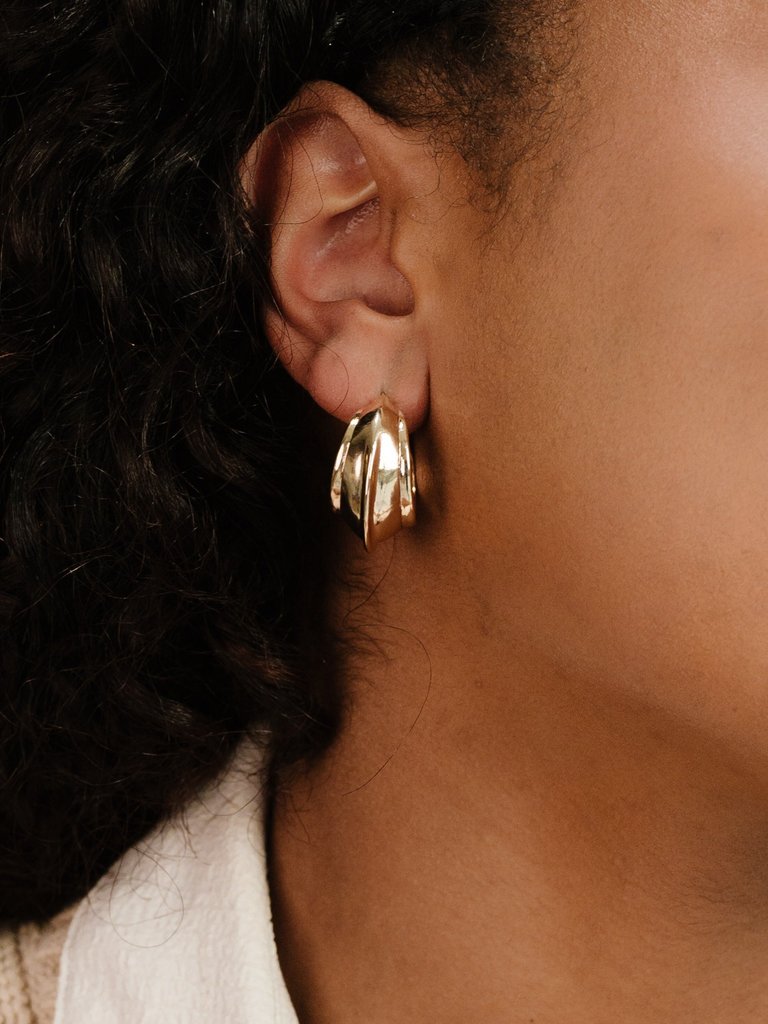 Simple Crescent 18k Gold Plated Earrings