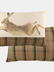 Evans Lichfield Hunter Jumping Hare Cushion Cover (Green/Brown/Red) (One Size)