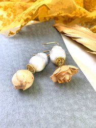 Baroque Pearl With Beige Dried Flower Hook Earrings Ge029