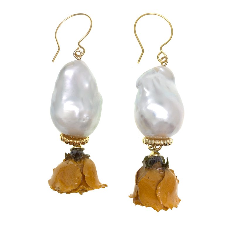 Baroque Pearl With Dried Flower Hook Earrings GE006 - White