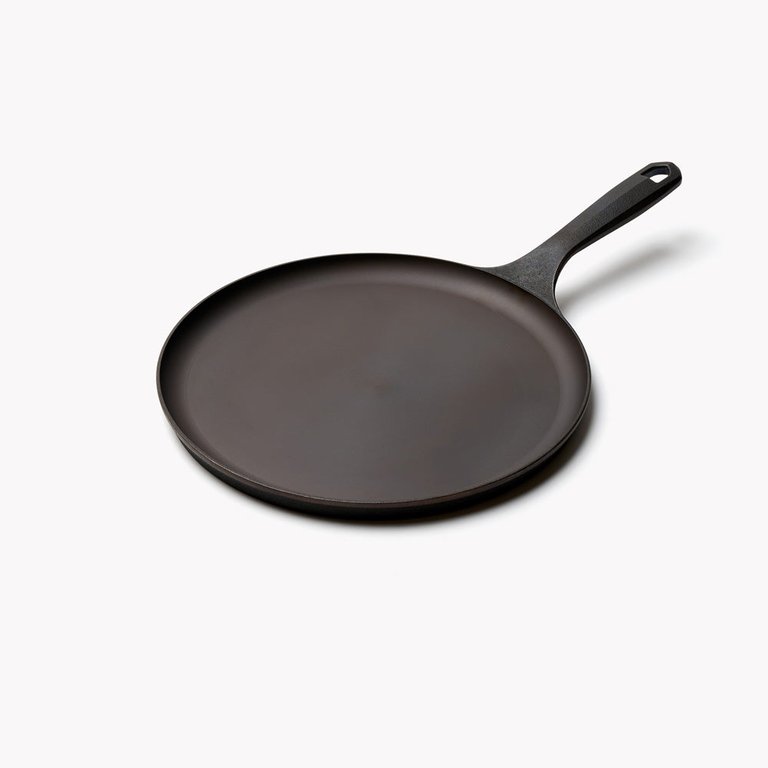 https://images.verishop.com/field-company-no9-round-cast-iron-griddle/M00856133007313-1847653323?auto=format&cs=strip&fit=max&w=768