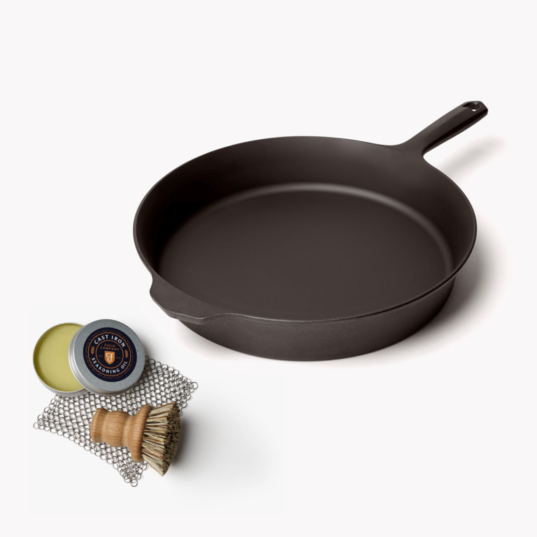 https://images.verishop.com/field-company-the-bigger-starter-set-no10-cast-iron-skillet-with-care-kit/M00856133007559-4292015871?auto=format&cs=strip&fit=max&w=768