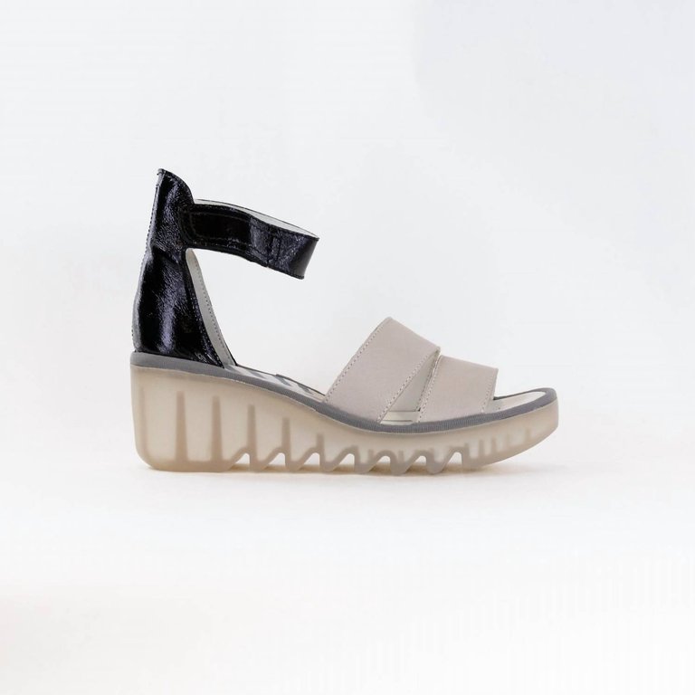 Women's Strappy Sandals In Cloud/black