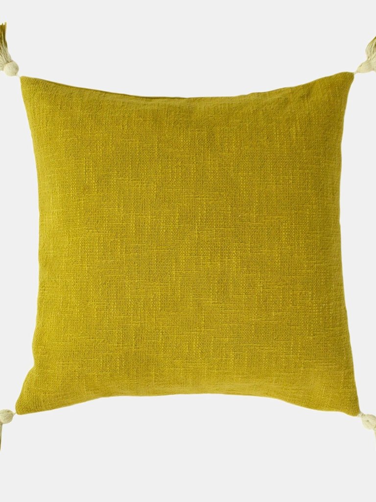 https://images.verishop.com/furn-eden-slub-cushion-cover-moss/M05059699738881-1390016139?auto=format&cs=strip&fit=max&w=768