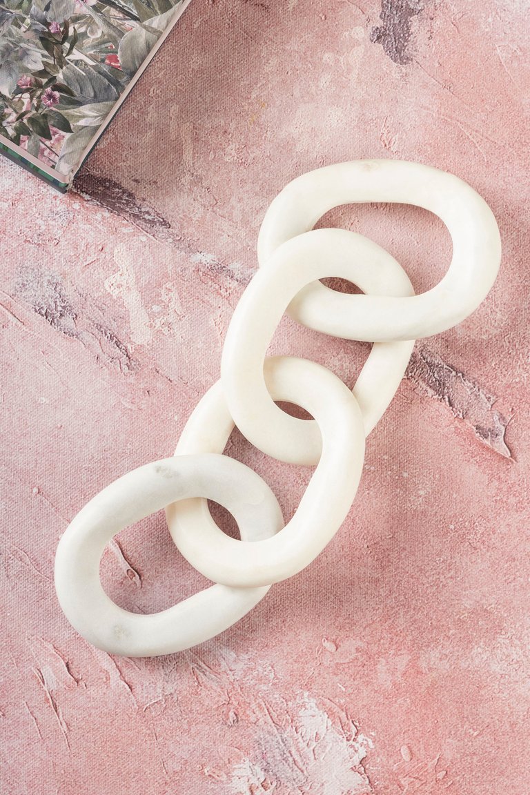 San Bruno White Marble Chain Links