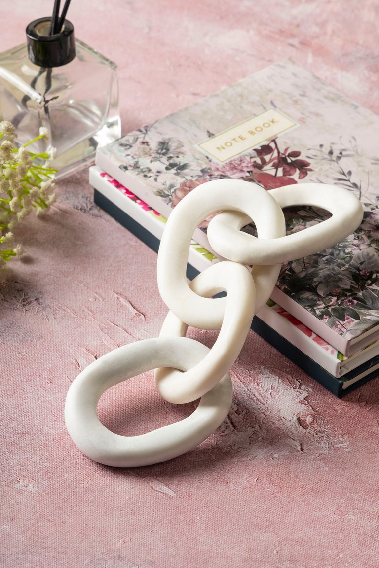 San Bruno White Marble Chain Links