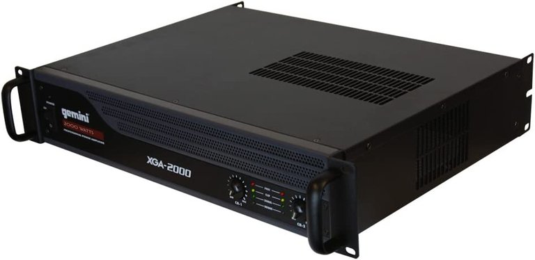 XGA-2000 Professional Power Amplifier, 2000 Watt Instant Peak Power - Black