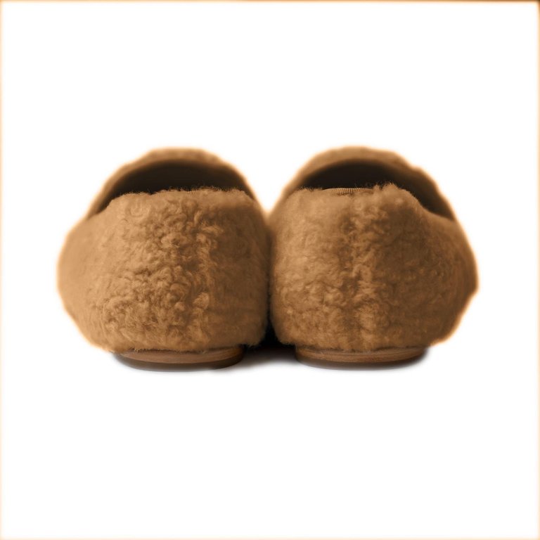 Women's Shearling Slipper In Tan