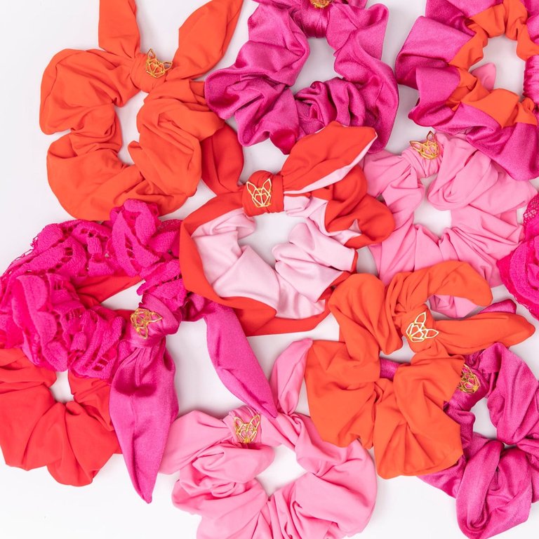 Women's Poolside Scrunchies In Bubble Gum/cherry Red Combo