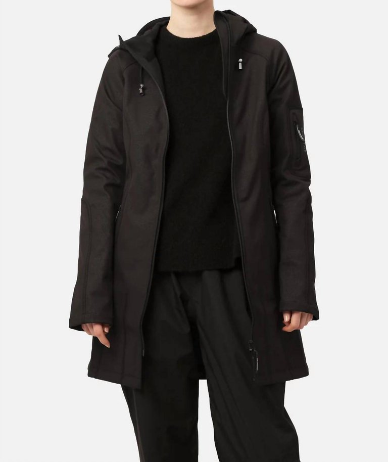 Women's Raincoat In Black - Black