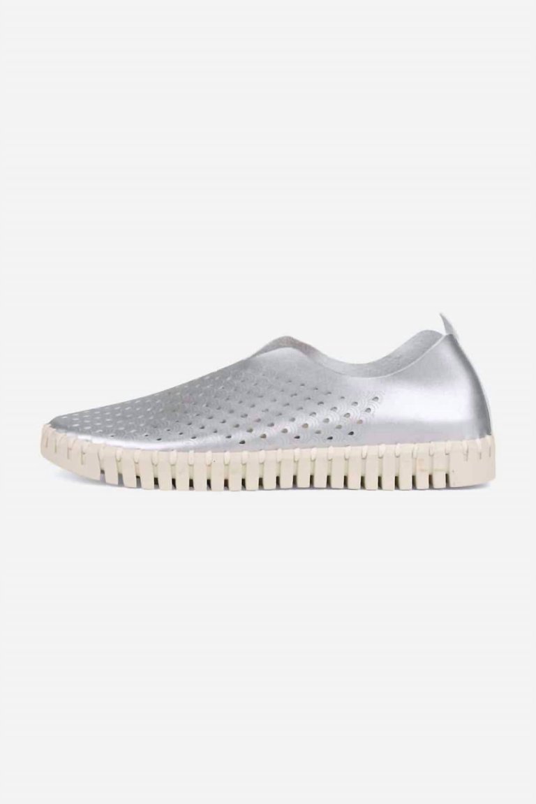 Women's Tulip Flat Slip On In Silver - Silver