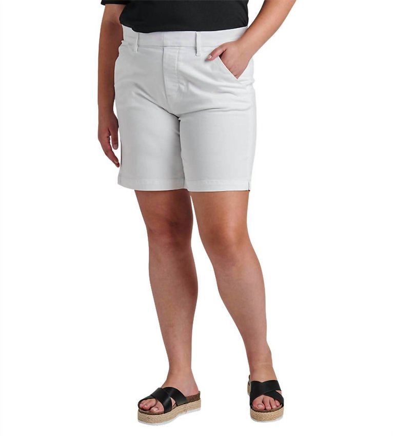 8 Mid Rise Pull-On Twill Short Plus - White