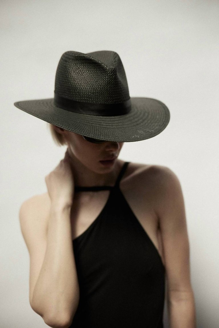 Simone Packable Straw Hat In Black