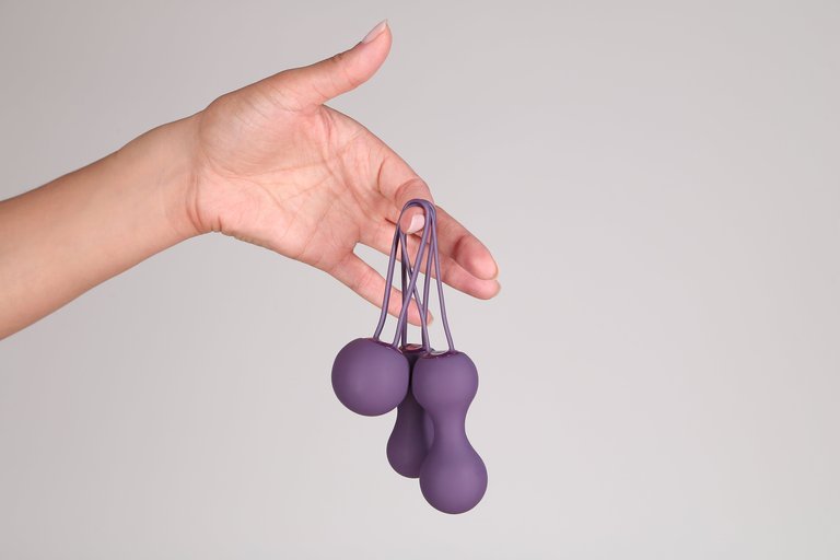 Ami 3 Step Kegel Training Set