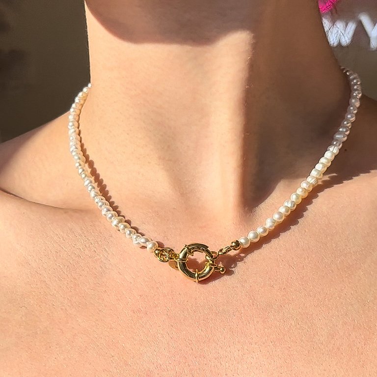 Carrie Necklace - 18K Gold Plated/Freshwater Pearls