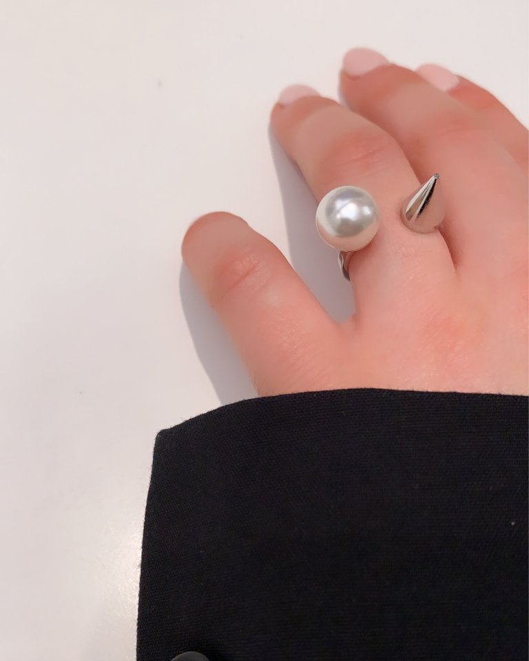 Open Ring w/ Pearl & Spike