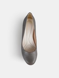 Journee Collection Women's Comfort Luu-M Pump