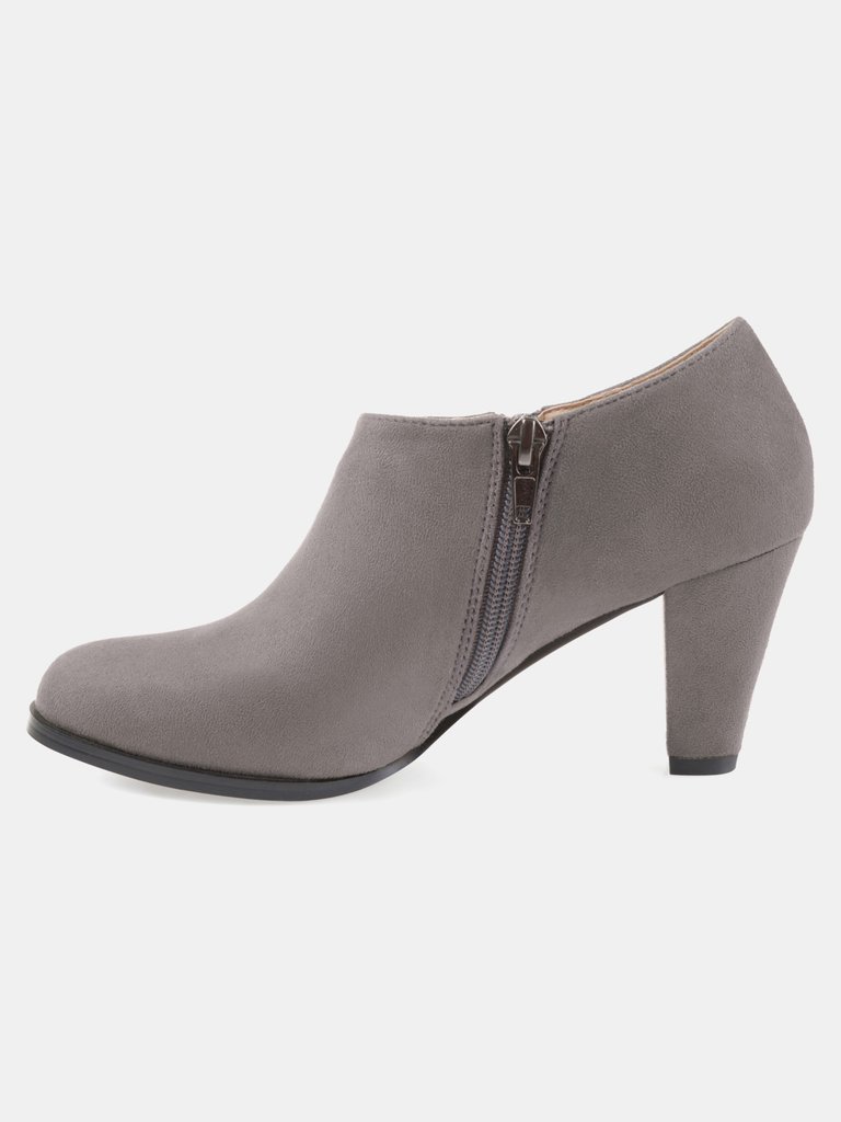 Journee Collection Women's Comfort Sanzi Bootie