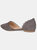 Journee Collection Women's Jezlin Flat