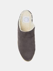 Journee Collection Women's Sabine Slipper 