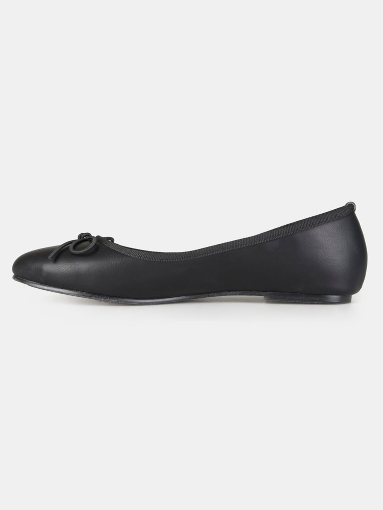 Journee Collection Women's Vika Flat