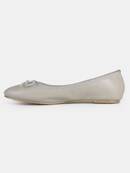 Journee Collection Women's Vika Flat