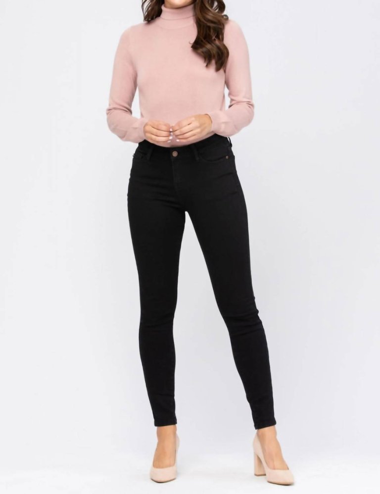 Skinny Jeans In Black - Black