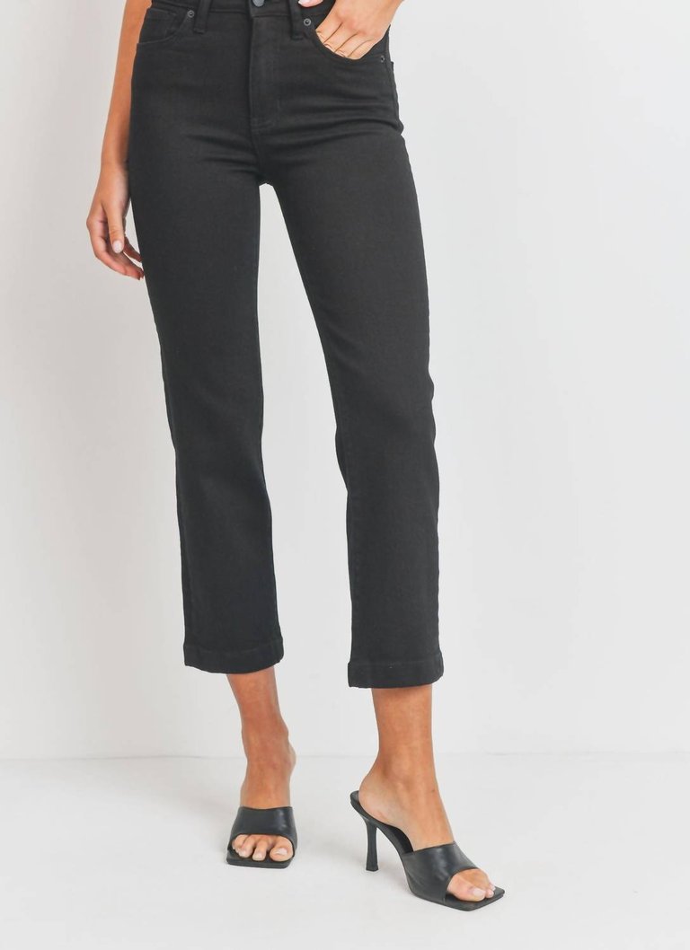 Women's Classic Relaxed Straight Jeans In Black - Black