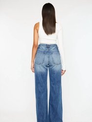 Ariena 90S Flare Jeans In Medium Wash