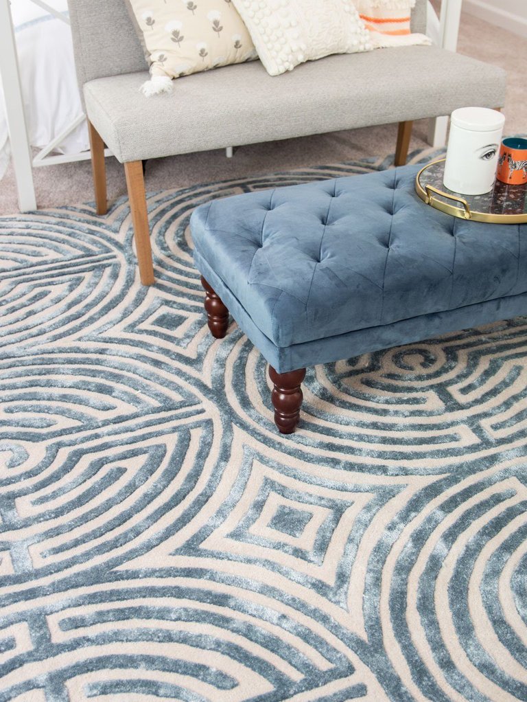 Lucca Hand-Tufted Maze Rug