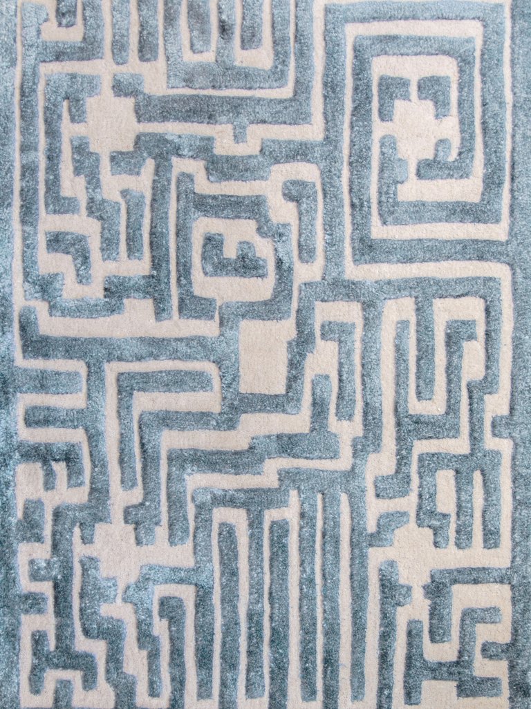Theseus Hand-Tufted Maze Rug - Sky Blue