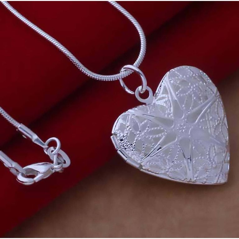 Silver Plated Heart Pendant Necklace (925 Sterling Silver - Star) - Silver