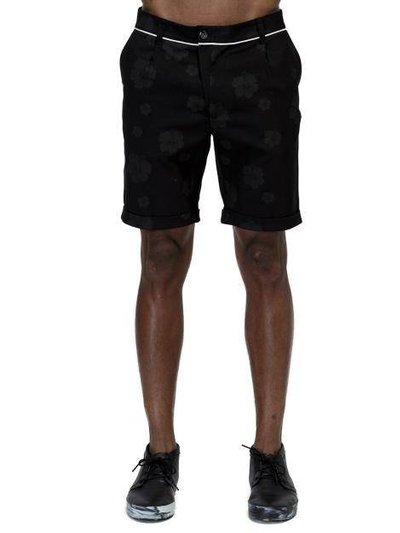 Konus Men's Cuffed Shorts With Floral Print In Black product