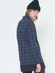 Men's Longline Button Up Shirt In Plaid in Navy