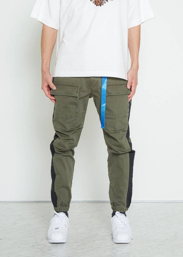 Men's Woven Jogger With Tape - Olive