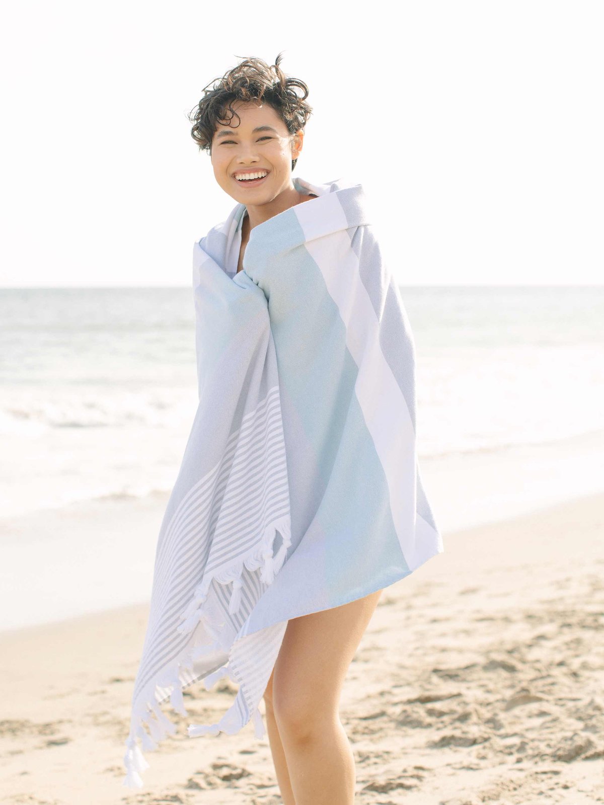 https://images.verishop.com/laguna-beach-textile-company-cape-cod-turkish-towel-teal-gray/M00850038579029-602473998?auto=format&cs=strip&fit=max&w=1200