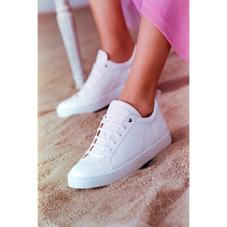 The Artemis Sneaker