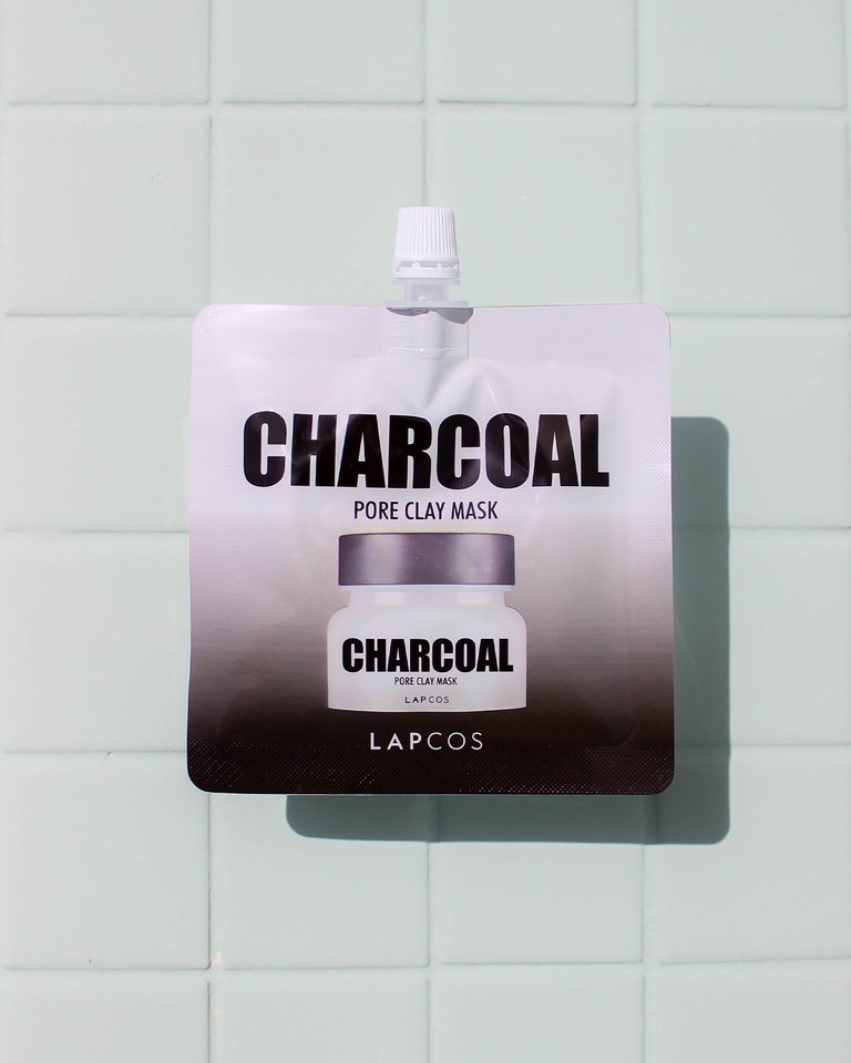 Charcoal Pore Clay Mask Spout