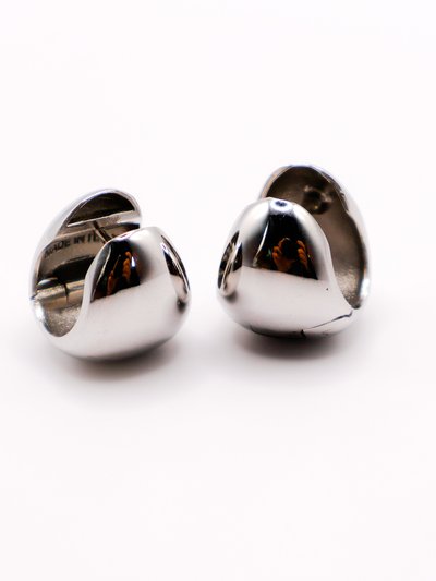Le Réussi Italian Silver Peanut-Shaped Earrings product