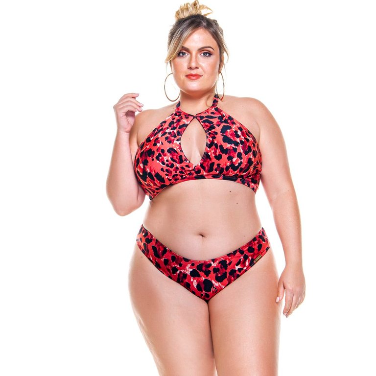 Plus Size Savana Print Crop Top with Cleavage Hole - Savanna