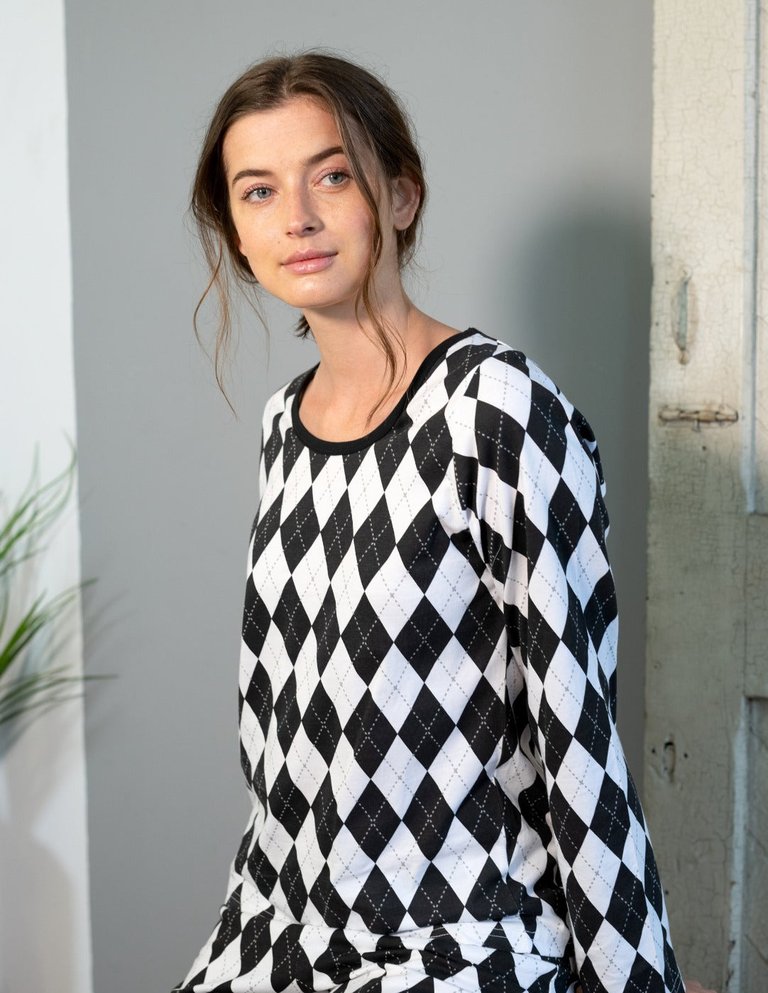 Women's Loose Fit Black & White Argyle Pajamas