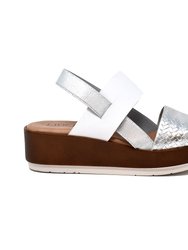 Akia Wedge Sandal In Leather - Silver Engraved