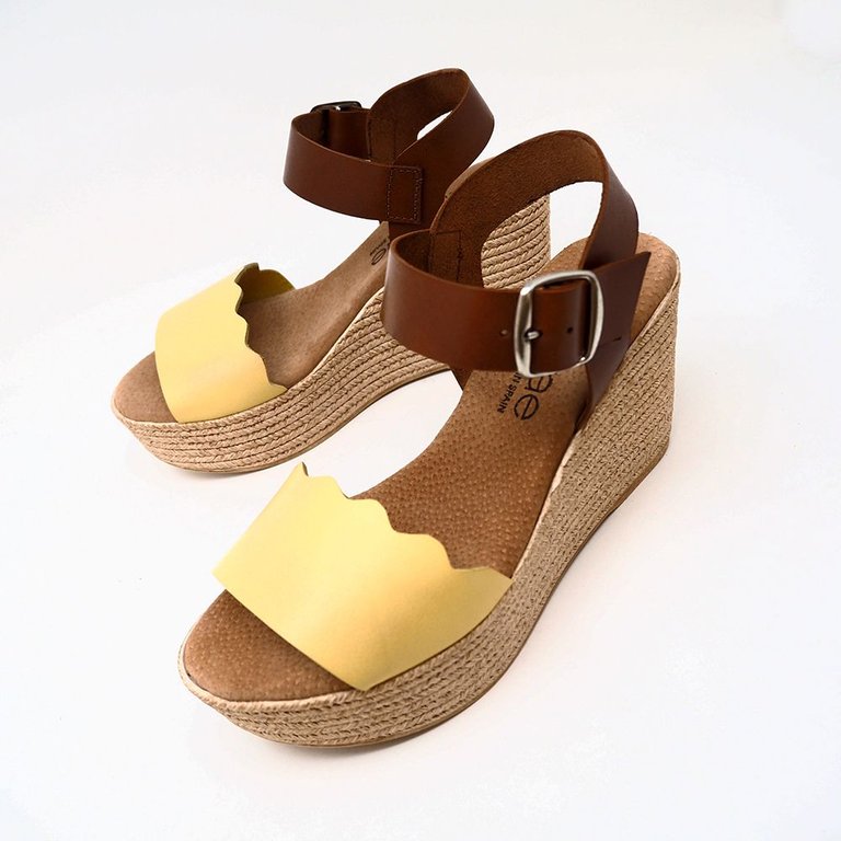 Jade Wedge Sandal In Leather - Yellow