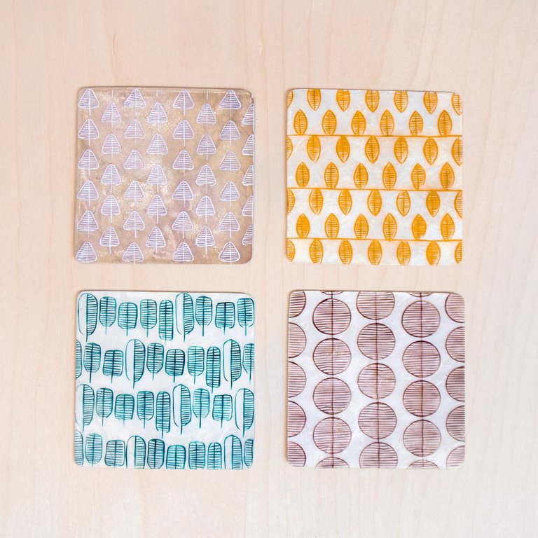 Capiz Coaster Nordic Pattern Set Of 4 - Shell Coasters - White/Multicolour